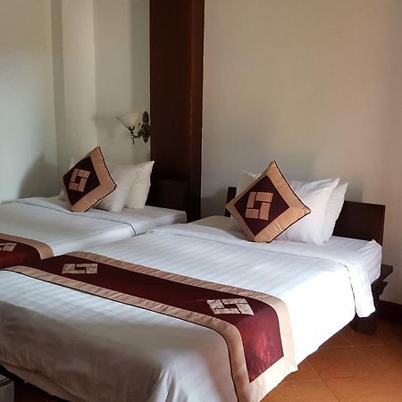 לואנג פרבאנג Lakhangthong Boutique Hotel מראה חיצוני תמונה