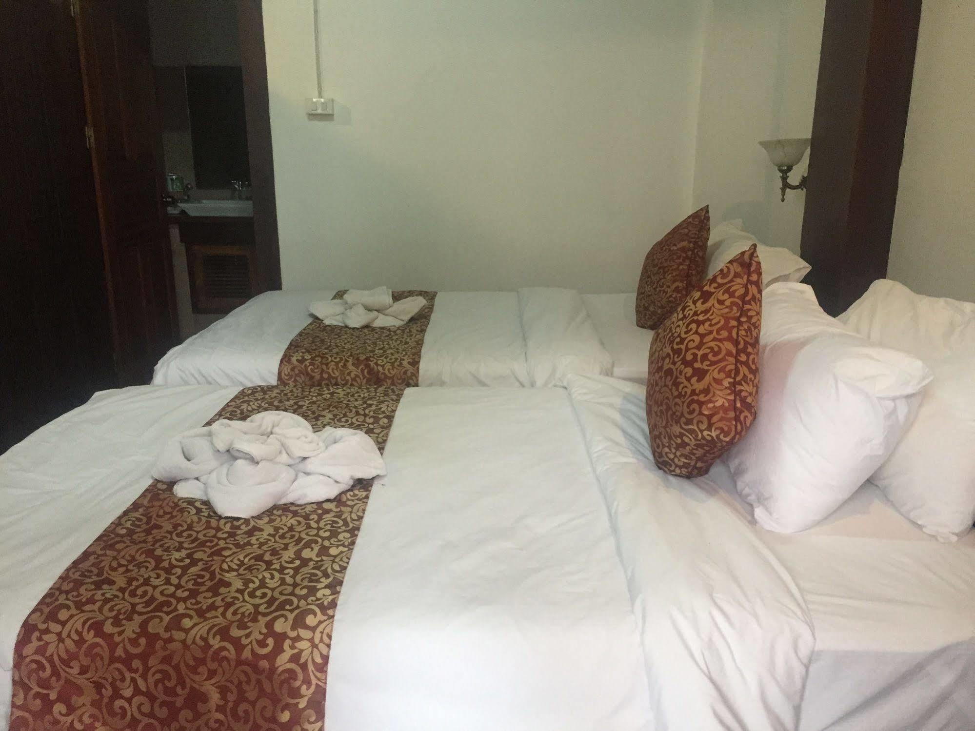 לואנג פרבאנג Lakhangthong Boutique Hotel מראה חיצוני תמונה